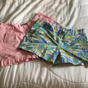 2 pairs of women’s Vineyard Vines shorts size 8